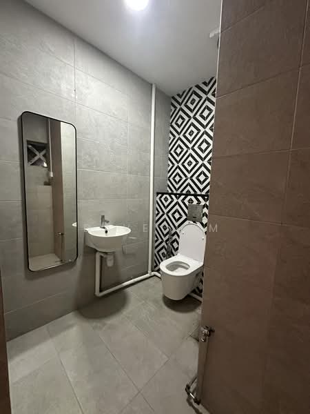 80 Amoy Street, Amoy Street, 2,817 sqft, Food & Beverage For Rent, by Dave Lim, 500192555 - Bathroom - CommercialGuru.com.sg