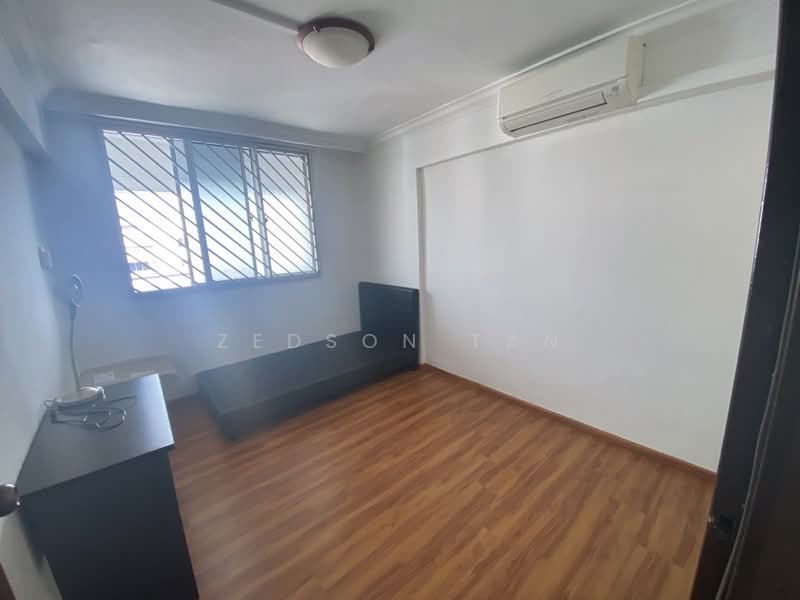 716 Yishun Street 71, 716 Yishun Street 71, 2 Bedrooms, 688 sqft, HDB Flat For Rent, by Zedson Tan, 500192557 - Bedroom - PropertyGuru.com.sg