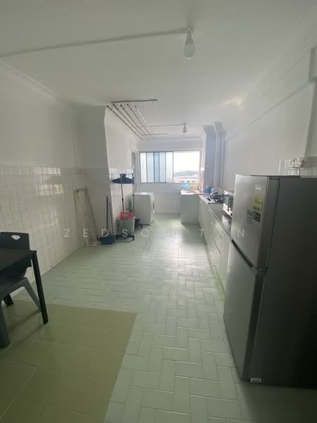 716 Yishun Street 71, 716 Yishun Street 71, 2 Bedrooms, 688 sqft, HDB Flat For Rent, by Zedson Tan, 500192557 - Kitchen - PropertyGuru.com.sg