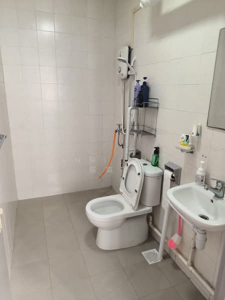 536 Jelapang Road, 536 Jelapang Road, Room Rental, 100 sqft, HDB Flat For Rent, by Wanni Chan 陈寀颖, 500192558 - Bathroom - PropertyGuru.com.sg