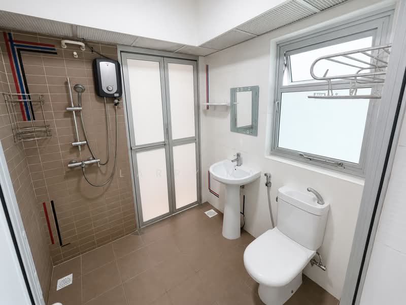 130A Canberra Crescent, 130A Canberra Street, 1 Bedroom, 506 sqft, HDB Flat For Sale, by Larry Mah, 500192560 - Bathroom - PropertyGuru.com.sg