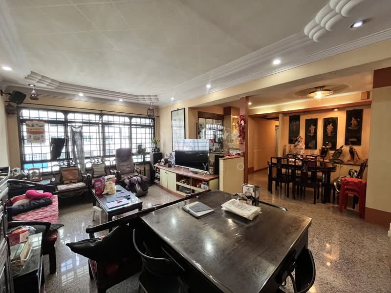 10B Lorong 7 Toa Payoh, 10B Lorong 7 Toa Payoh, 4 Bedrooms, 1,292 sqft, HDB Flat For Sale, by Evy Yeo, 500192562 - Living Room - PropertyGuru.com.sg