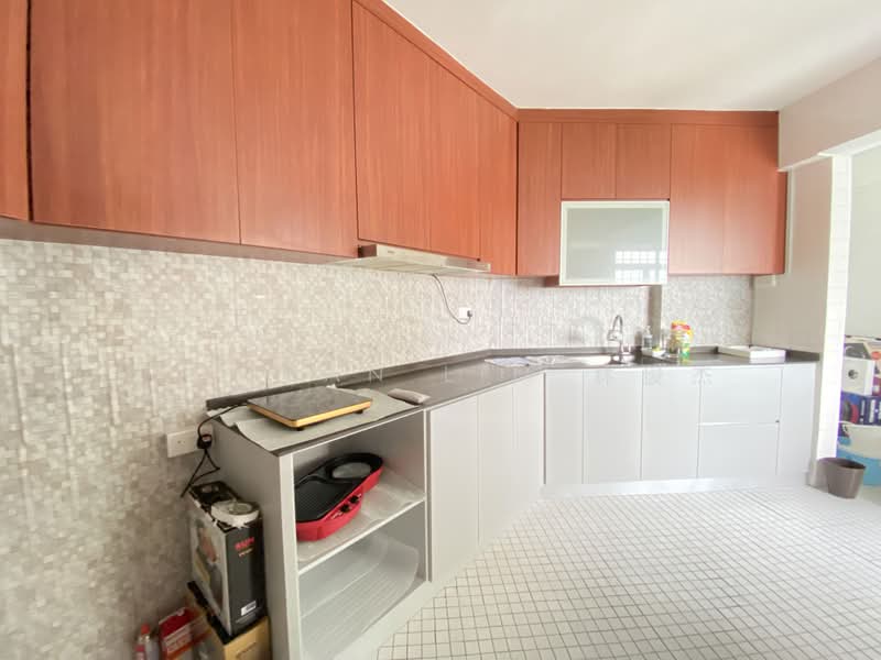 Lagoon View, 5000J Marine Parade Road, 3 Bedrooms, 1,648 sqft, Apartment For Sale, by JJ Ivan Lim 林俊杰, 500192567 - Kitchen - PropertyGuru.com.sg