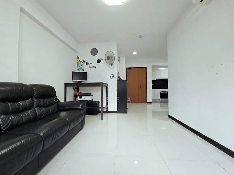 26B Saint George's Lane, 26B Saint George's Lane, 3 Bedrooms, 1,001 sqft, HDB Flat For Sale, by Clarissa Loo, 500192574 - Living Room - PropertyGuru.com.sg