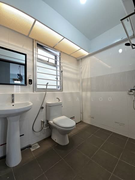 26B Saint George's Lane, 26B Saint George's Lane, 3 Bedrooms, 1,001 sqft, HDB Flat For Sale, by Clarissa Loo, 500192574 - Bathroom - PropertyGuru.com.sg