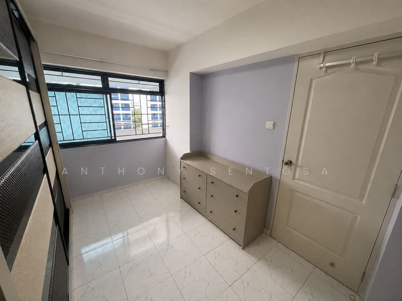 467 Admiralty Drive, 467 Admiralty Drive, 3 Bedrooms, 1,097 sqft, HDB Flat For Sale, by Anthony Sentosa, 500192576 - Bedroom - PropertyGuru.com.sg