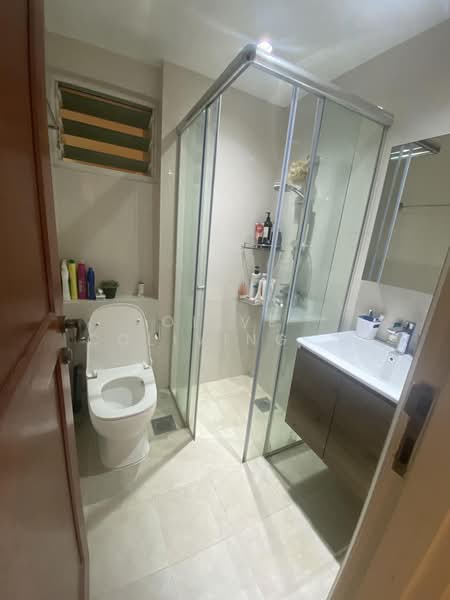 Emerald Garden, 33 Club Street, Room Rental, 150 sqft, Condominium For Rent, by Liu Siqi, 500192579 - Bathroom - PropertyGuru.com.sg