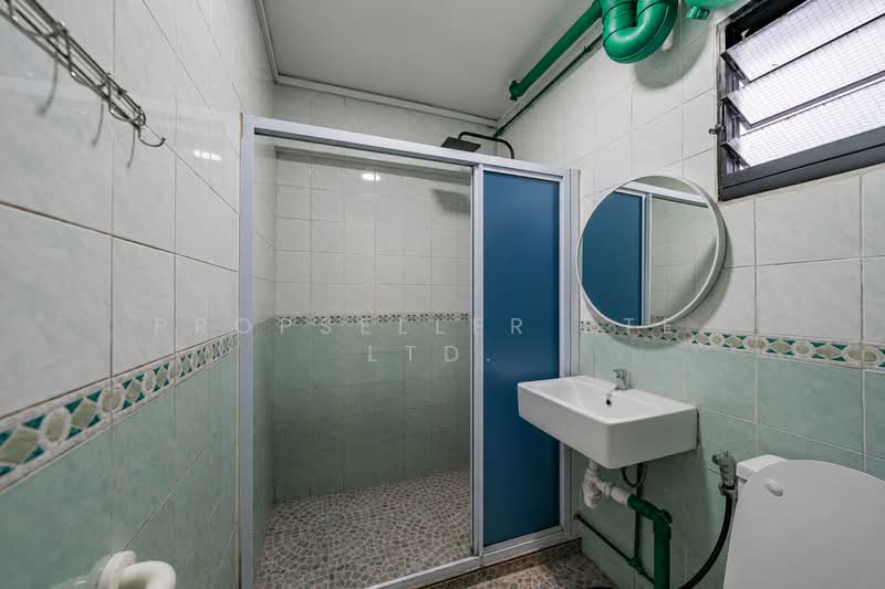 576 Woodlands Glen, 576 Woodlands Drive 16, 3 Bedrooms, 1,184 sqft, HDB Flat For Sale, by KOH YONG JIAN, 500192580 - Bathroom - PropertyGuru.com.sg