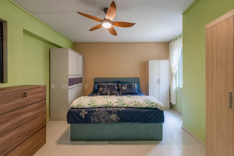 576 Woodlands Glen, 576 Woodlands Drive 16, 3 Bedrooms, 1,184 sqft, HDB Flat For Sale, by KOH YONG JIAN, 500192580 - Bedroom - PropertyGuru.com.sg