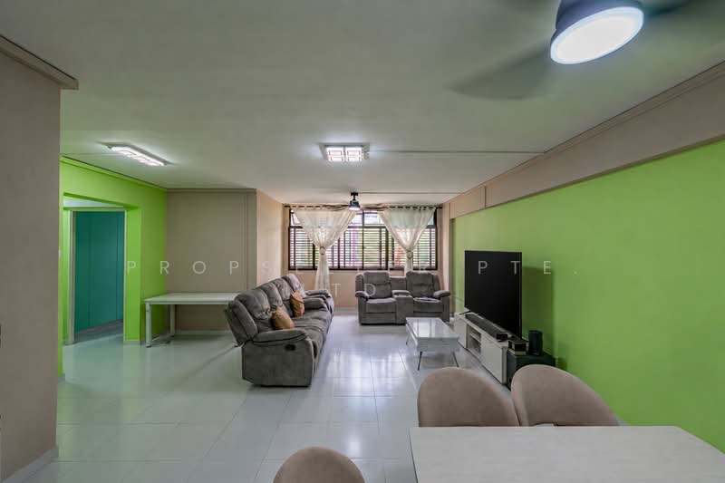 576 Woodlands Glen, 576 Woodlands Drive 16, 3 Bedrooms, 1,184 sqft, HDB Flat For Sale, by KOH YONG JIAN, 500192580 - Living Room - PropertyGuru.com.sg