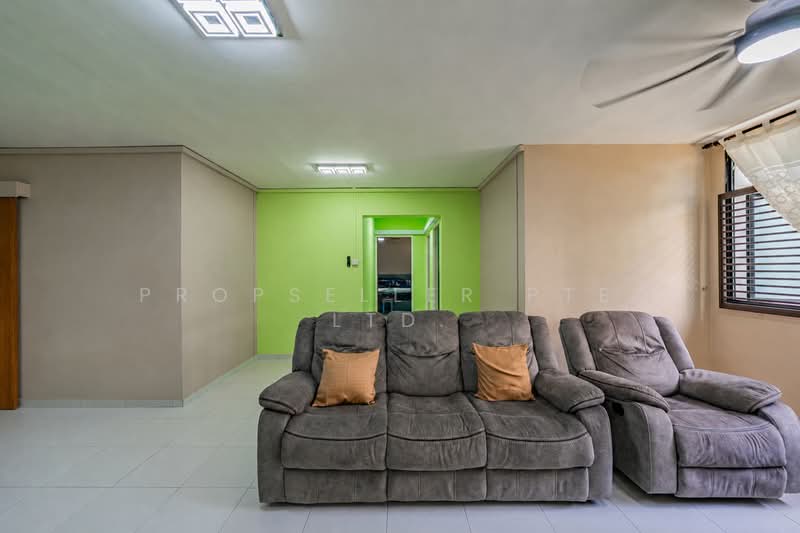 576 Woodlands Glen, 576 Woodlands Drive 16, 3 Bedrooms, 1,184 sqft, HDB Flat For Sale, by KOH YONG JIAN, 500192580 - Living Room - PropertyGuru.com.sg