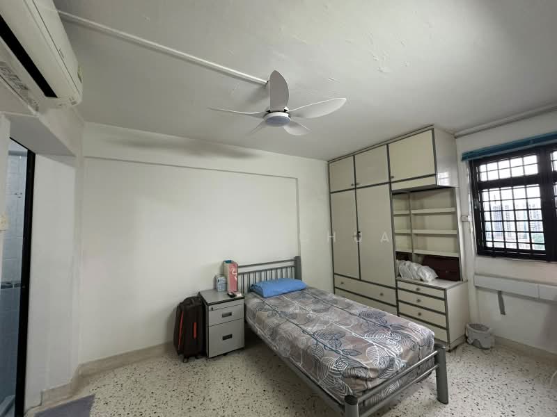 50 Sims Drive, 50 Sims Drive, 3 Bedrooms, 1,259 sqft, HDB Flat For Sale, by Cindy Chua, 500192585 - Master Bedroom - PropertyGuru.com.sg