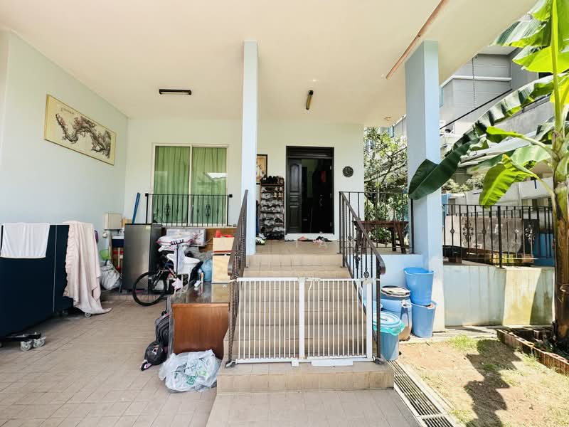 Pinewood Terrace, , 5 Bedrooms, 3,995 sqft, Terraced House For Sale, by Ian Tan, 500192589 - Spacious unit Frontage - PropertyGuru.com.sg