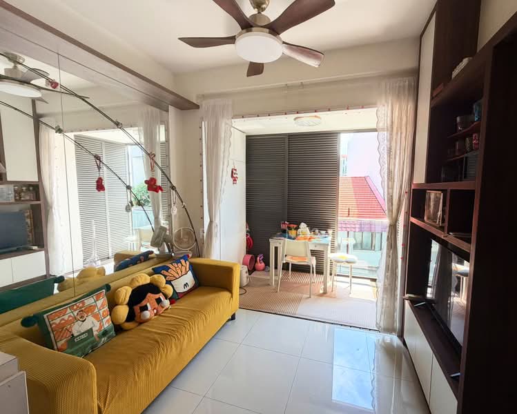 Parc Bleu, 262 Joo Chiat Place, 1 Bedroom, 463 sqft, Condominium For Sale, by Iris Ng, 500192594 - Living Room - PropertyGuru.com.sg
