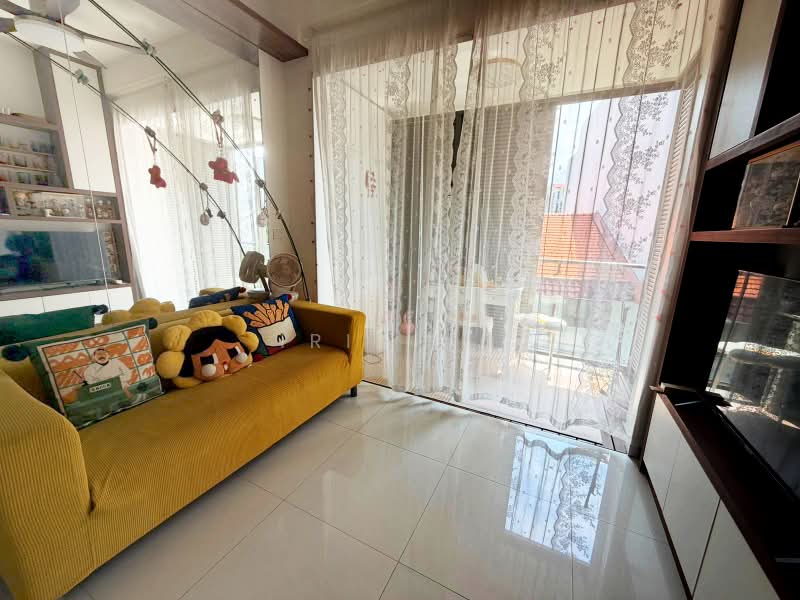 Parc Bleu, 262 Joo Chiat Place, 1 Bedroom, 463 sqft, Condominium For Sale, by Iris Ng, 500192594 - Living Room - PropertyGuru.com.sg