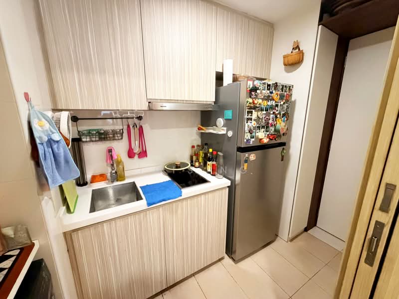 Parc Bleu, 262 Joo Chiat Place, 1 Bedroom, 463 sqft, Condominium For Sale, by Iris Ng, 500192594 - Kitchen - PropertyGuru.com.sg