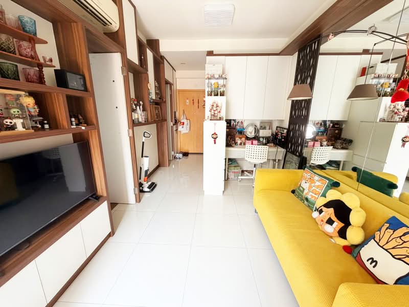 Parc Bleu, 262 Joo Chiat Place, 1 Bedroom, 463 sqft, Condominium For Sale, by Iris Ng, 500192594 - Living Room - PropertyGuru.com.sg