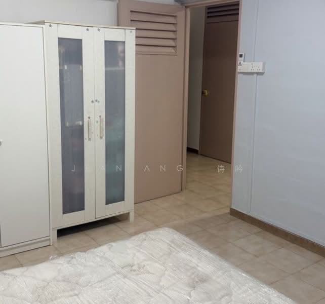 342 Jurong East Street 31, 342 Jurong East Street 31, Room Rental, 200 sqft, HDB Flat For Rent, by Jean Ang 诗吟, 500192604 - Bedroom - PropertyGuru.com.sg