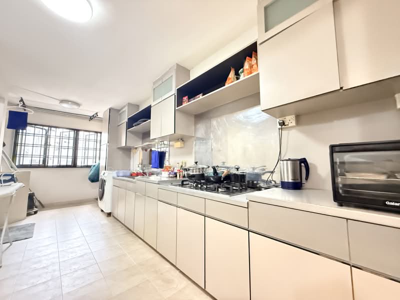 313 Shunfu Road, 313 Shunfu Road, 3 Bedrooms, 1,066 sqft, HDB Flat For Sale, by Darren Ong, 500192610 - Kitchen - PropertyGuru.com.sg