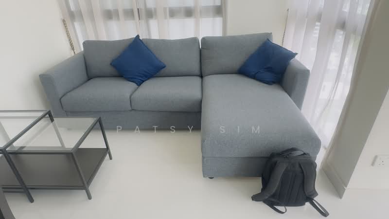 The Suites @ Central, 57-57A Devonshire Road, 2 Bedrooms, 1,055 sqft, Condominium For Rent, by Patsy Sim, 500192615 - Living Room - PropertyGuru.com.sg