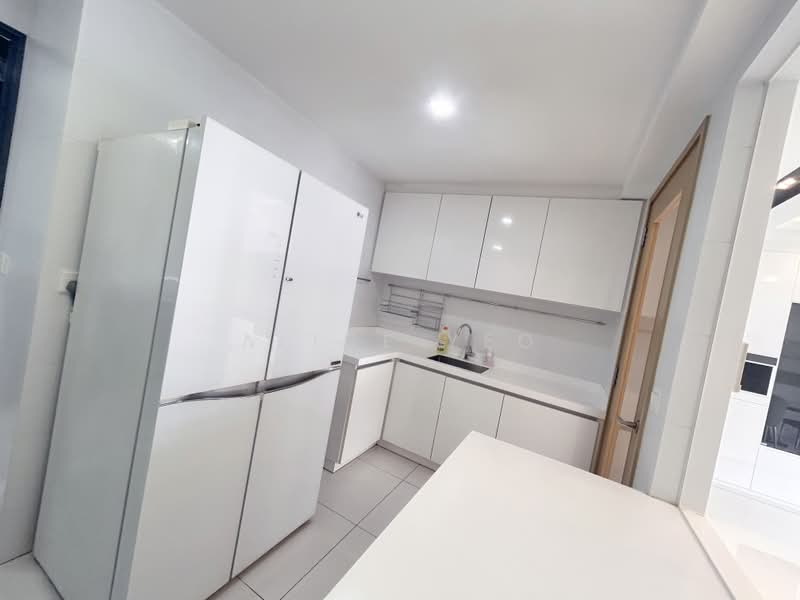 SkyPark Residences, 11 Sembawang Crescent, 5 Bedrooms, 1,593 sqft, Executive Condominium For Sale, by Alice Yeo, 500192617 - Kitchen - PropertyGuru.com.sg