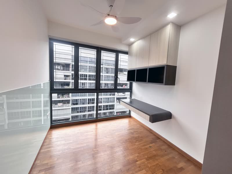 SkyPark Residences, 11 Sembawang Crescent, 5 Bedrooms, 1,593 sqft, Executive Condominium For Sale, by Alice Yeo, 500192617 - Bedroom 1 - PropertyGuru.com.sg