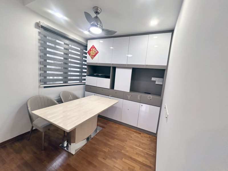 SkyPark Residences, 11 Sembawang Crescent, 5 Bedrooms, 1,593 sqft, Executive Condominium For Sale, by Alice Yeo, 500192617 - Junior Master - PropertyGuru.com.sg