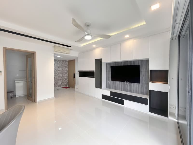 SkyPark Residences, 11 Sembawang Crescent, 5 Bedrooms, 1,593 sqft, Executive Condominium For Sale, by Alice Yeo, 500192617 - Living Room - PropertyGuru.com.sg