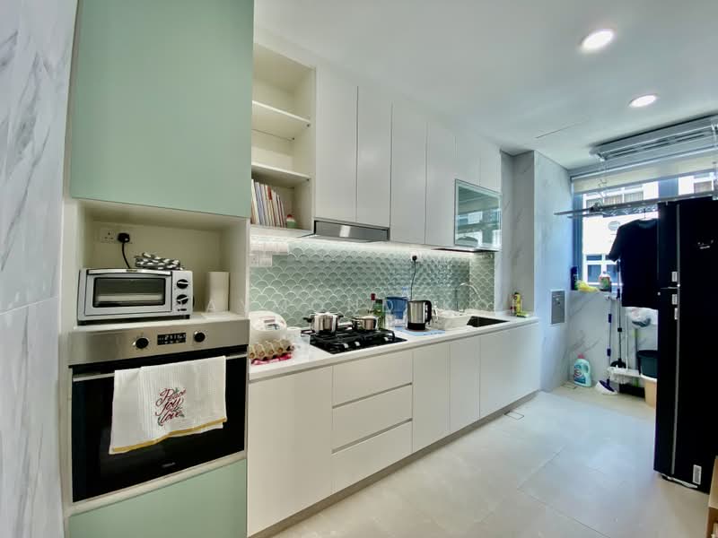 Crescendo Building, 17 Upper East Coast Road, 3 Bedrooms, 1,302 sqft, Apartment For Sale, by Raymond Koh, 500192620 - Kitchen - PropertyGuru.com.sg
