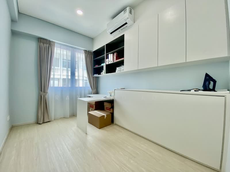 Crescendo Building, 17 Upper East Coast Road, 3 Bedrooms, 1,302 sqft, Apartment For Sale, by Raymond Koh, 500192620 - Bedroom 2 - PropertyGuru.com.sg