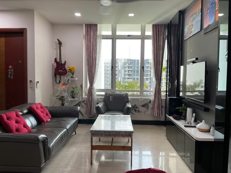 Compass Heights, 9 Sengkang Square, Room Rental, 90 sqft, Condominium For Rent, by Alice Koh, 500192621 - Living Room - PropertyGuru.com.sg