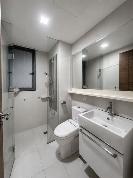 Arc at Tampines, Tampines Avenue 8, 4 Bedrooms, 1,292 sqft, Executive Condominium For Sale, by Ryan A, 500192622 - Bathroom - PropertyGuru.com.sg