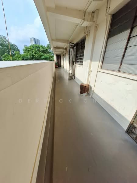 2 Saint George's Road, 2 Saint George's Road, 2 Bedrooms, 635 sqft, HDB Flat For Sale, by Derrick Chew, 500192639 - Corridor - PropertyGuru.com.sg