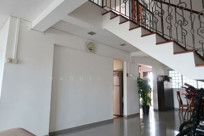 470 Jurong West Street 41, 470 Jurong West Street 41, 3 Bedrooms, 1,604 sqft, HDB Flat For Sale, by Raquel Fong, 500192642 - Living Room - PropertyGuru.com.sg