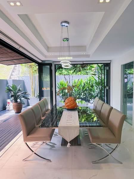 Sunset Way, Sunset Way, 6 Bedrooms, 5,400 sqft, Semi-Detached House For Sale, by Shelley Han, 500192645 - Dining Room - PropertyGuru.com.sg