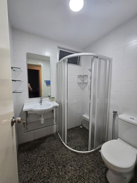 Kerrisdale, 30 Sturdee Road, Farrer Park / Serangoon Rd, Room Rental, 100 sqft, Condominium For Rent, by Melissa Yeo, 500192646 - Bathroom - PropertyGuru.com.sg
