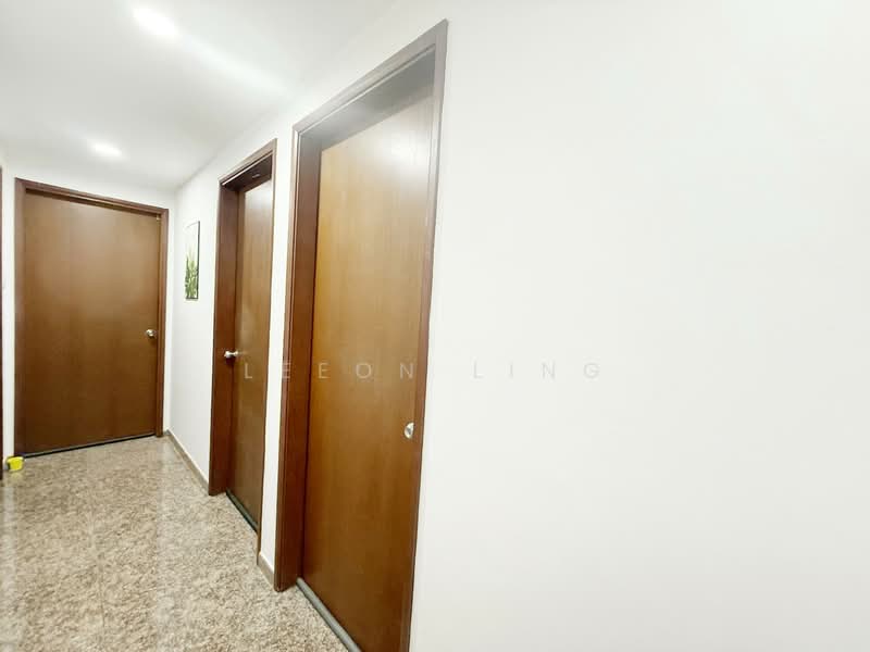 Calarasi, 31 Kim Keat Lane, 5 Bedrooms, 1,152 sqft, Apartment For Rent, by Leeon Ling, 500192648 - Corridor - PropertyGuru.com.sg