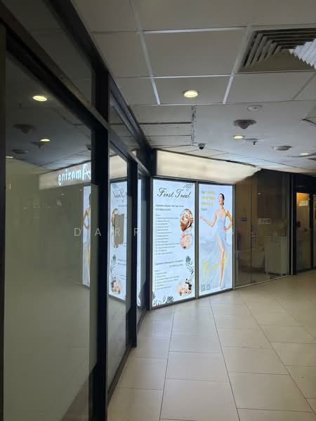 Lucky Plaza, 304 Orchard Road, 250 sqft, Mall Shop For Rent, by Darryl Ng, 500192654 - Interior - CommercialGuru.com.sg