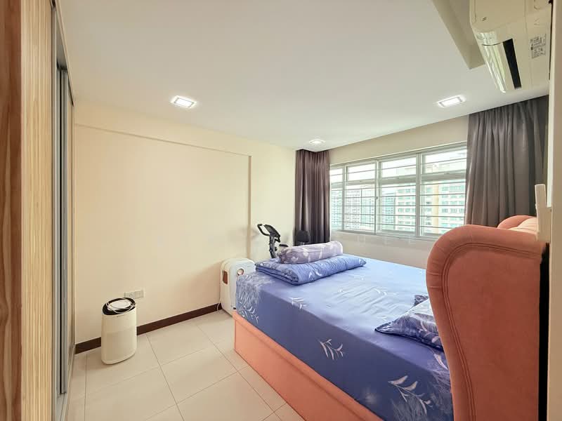 211A Punggol Walk, 211A Punggol Walk, 3 Bedrooms, 990 sqft, HDB Flat For Sale, by Patrick Chee, 500192664 - Bedroom - PropertyGuru.com.sg