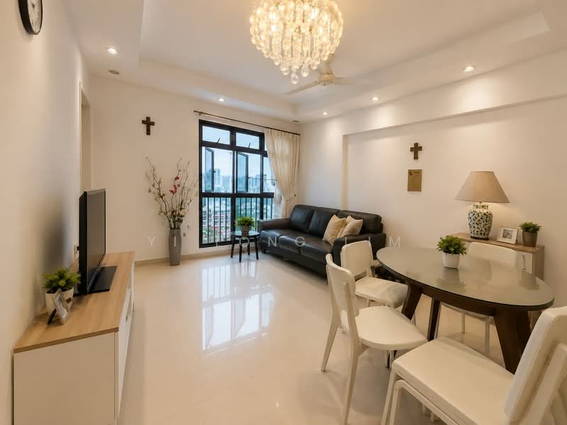 79A Toa Payoh Central, 79A Toa Payoh Central, 3 Bedrooms, 818 sqft, HDB Flat For Sale, by Yi Long Lim, 500192665 - Living Room - PropertyGuru.com.sg