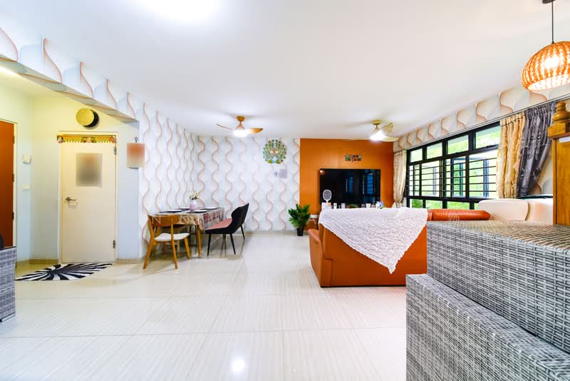 997B Buangkok Crescent, 997B Buangkok Crescent, 3 Bedrooms, 1,216 sqft, HDB Flat For Sale, by Wanni Chan 陈寀颖, 500192669 - Living Room - PropertyGuru.com.sg
