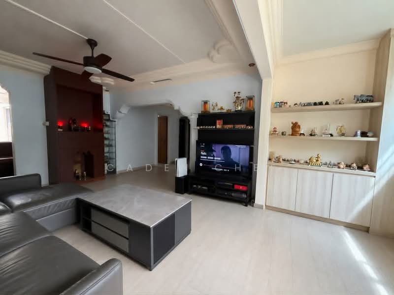 838 Jurong West Street 81, 838 Jurong West Street 81, 4 Bedrooms, 1,313 sqft, HDB Flat For Sale, by Caden Chee, 500192676 - Living Room - PropertyGuru.com.sg
