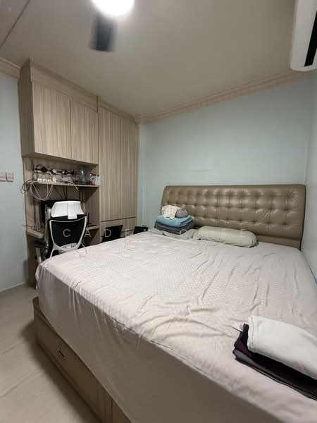 838 Jurong West Street 81, 838 Jurong West Street 81, 4 Bedrooms, 1,313 sqft, HDB Flat For Sale, by Caden Chee, 500192676 - Master Bedroom - PropertyGuru.com.sg
