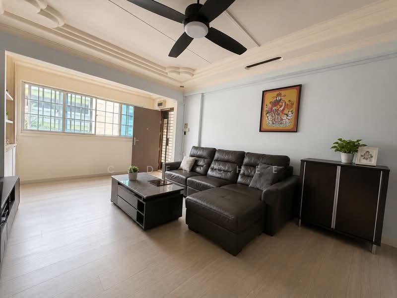 838 Jurong West Street 81, 838 Jurong West Street 81, 4 Bedrooms, 1,313 sqft, HDB Flat For Sale, by Caden Chee, 500192676 - Living Room - PropertyGuru.com.sg