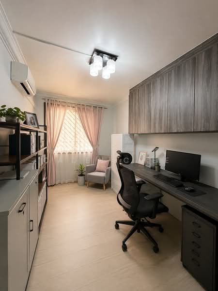 838 Jurong West Street 81, 838 Jurong West Street 81, 4 Bedrooms, 1,313 sqft, HDB Flat For Sale, by Caden Chee, 500192676 - Common Bedroom - PropertyGuru.com.sg
