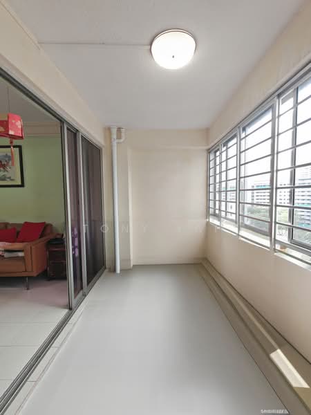 372 Clementi Avenue 4, 372 Clementi Avenue 4, 3 Bedrooms, 1,302 sqft, HDB Flat For Sale, by Tony Yap, 500192682 - Balcony - PropertyGuru.com.sg
