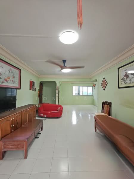 372 Clementi Avenue 4, 372 Clementi Avenue 4, 3 Bedrooms, 1,302 sqft, HDB Flat For Sale, by Tony Yap, 500192682 - Living Room - PropertyGuru.com.sg