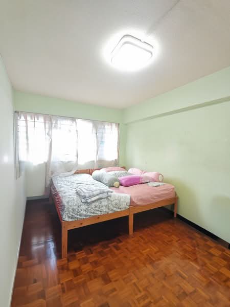 372 Clementi Avenue 4, 372 Clementi Avenue 4, 3 Bedrooms, 1,302 sqft, HDB Flat For Sale, by Tony Yap, 500192682 - Bedroom - PropertyGuru.com.sg