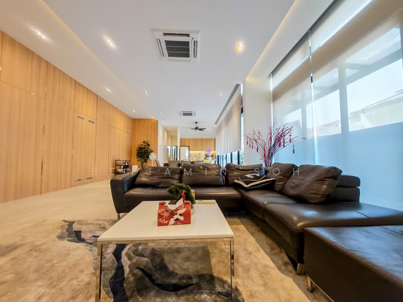 LOCATION LOCATION LOCATION, SIGLAP STREET LINED WITH BUNGALOWS AND SEMI-Ds, 8 Bedrooms, 7,545 sqft, Semi-Detached House For Sale, by Benjamin Soh, 500192684 - Living Room - PropertyGuru.com.sg
