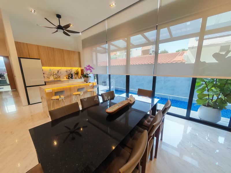 LOCATION LOCATION LOCATION, SIGLAP STREET LINED WITH BUNGALOWS AND SEMI-Ds, 8 Bedrooms, 7,545 sqft, Semi-Detached House For Sale, by Benjamin Soh, 500192684 - Kitchen - PropertyGuru.com.sg